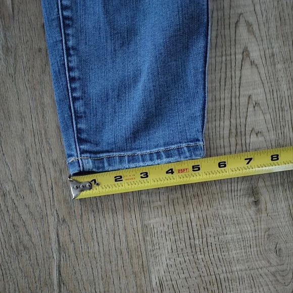 🌺 TORRID BOMBSHELL SKINNY DENIM JEANS. SIZE 22S. 🌺 - Picture 7 of 9